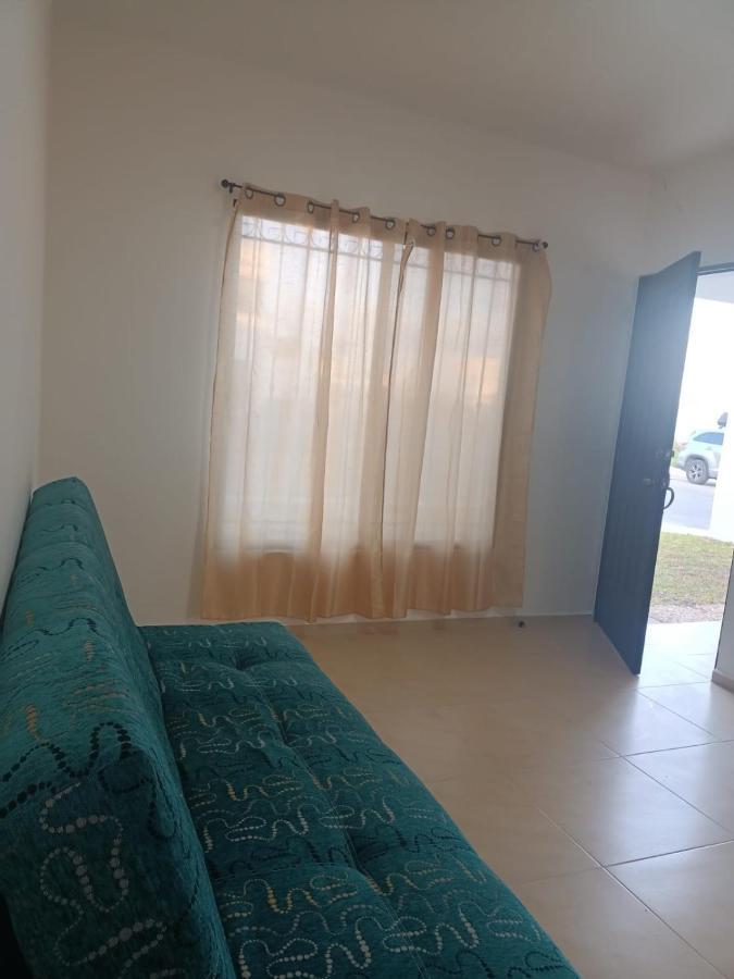 Hermosa Casa A 15 Minutos Del Aeropueto De Cancun En Exclusivo Fraccionamiento Residencial Exterior photo