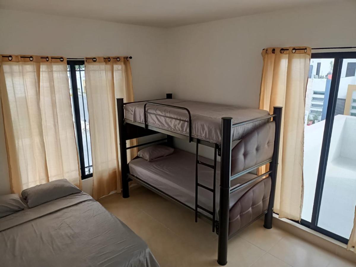 Hermosa Casa A 15 Minutos Del Aeropueto De Cancun En Exclusivo Fraccionamiento Residencial Exterior photo